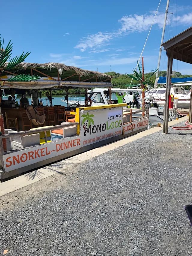 Catamaran Sailing & Snorkeling – Roatán shore excursion